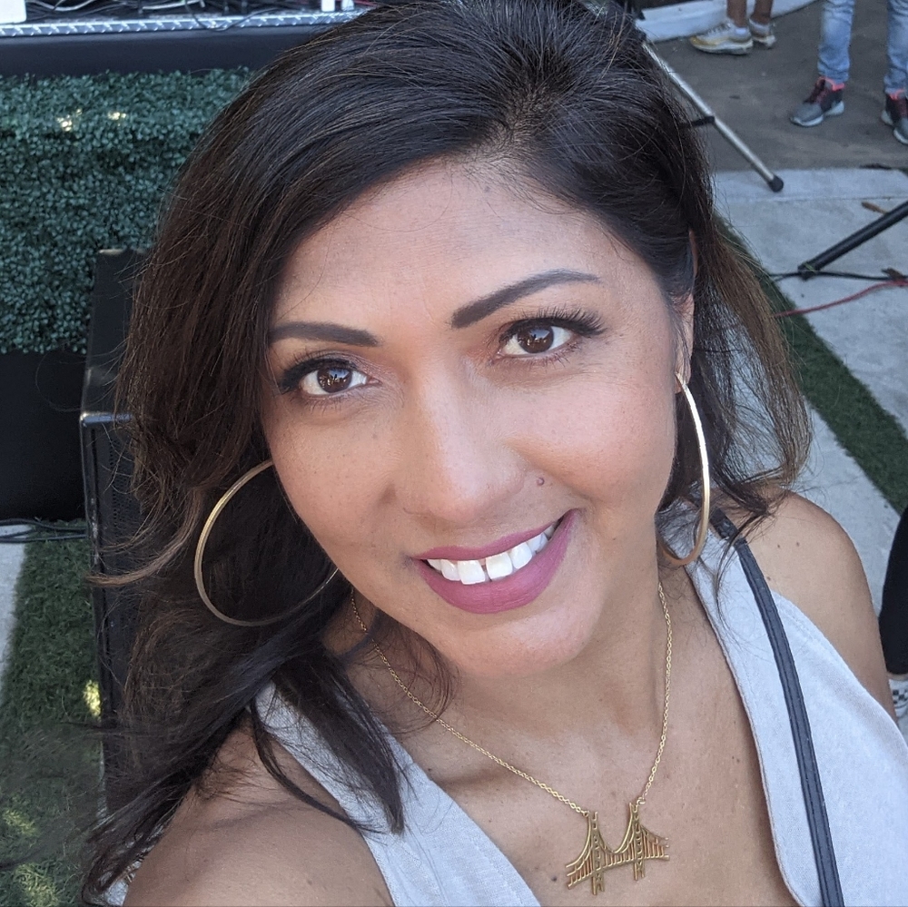 Meet your Posher, Raquel